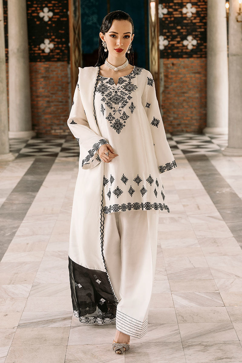 SNOWSTORM EMBROIDERY 3PC